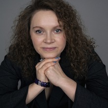 Нина Хюнен