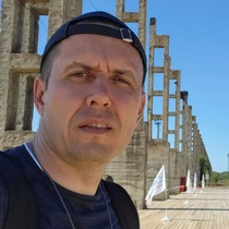 Виктор Бухаров