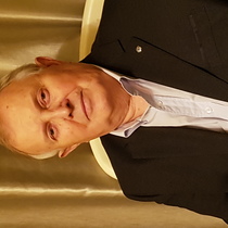 Михаил Есаков