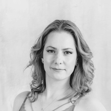 Елена Кручинина