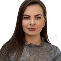 Юлия Александрова