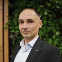 Евгений Кандауров