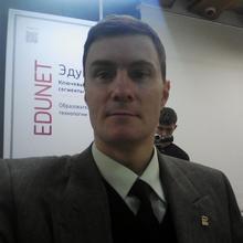 Игорь Комаров