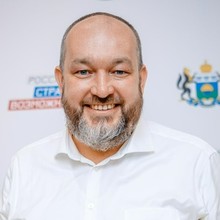 Андрей Константинов