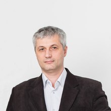 Илья Безходарнов