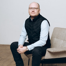 Роман Веснин