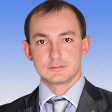 Олег Латыпов