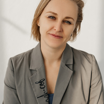Ксения Попова