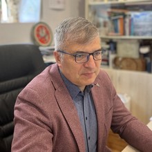 Артур Николаев