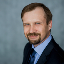 Олег Цветков