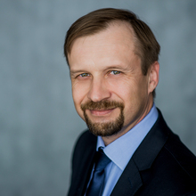 Олег Цветков