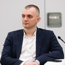 Максим Онищенко