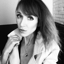 Анна Айриянц