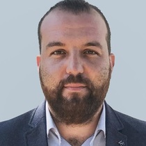 Антон Мехряков