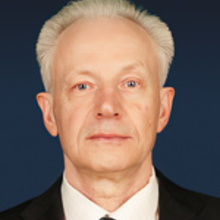 Дмитрий Овчаров