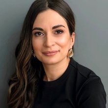 Ксения Страхова