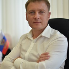 Максим Жданов