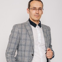 Сергей Антонов
