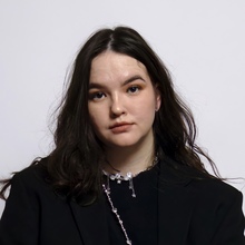 Полина Меньшикова