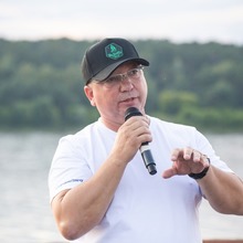 Олег Митрофанов
