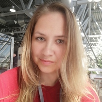 Яна Ломко